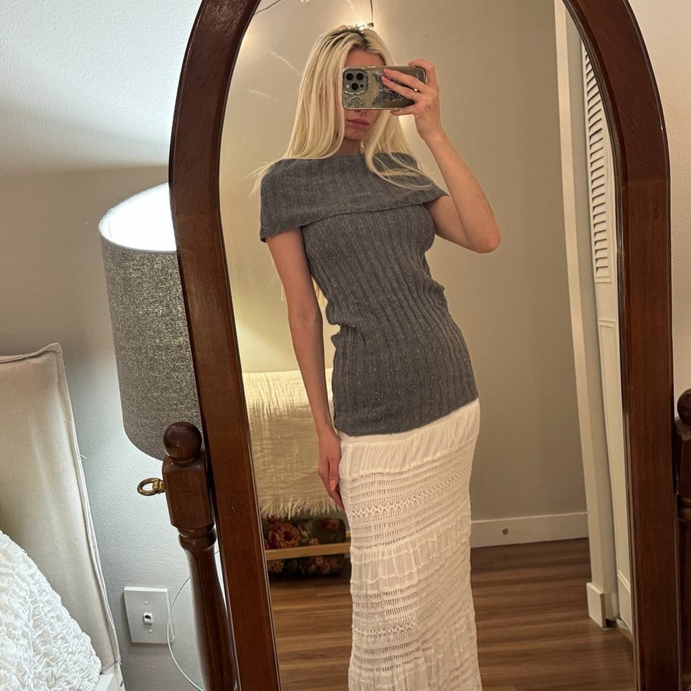 Y2K Express Gray Knit Top
